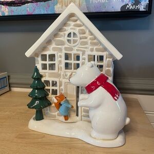 Bath and Body Works Large Ceramic Luminary Winter House